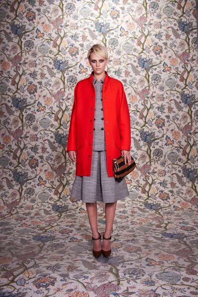 Look 18